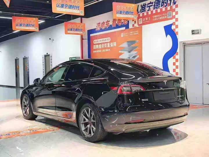 Model 3 2022 RWD - zdjęcie 15