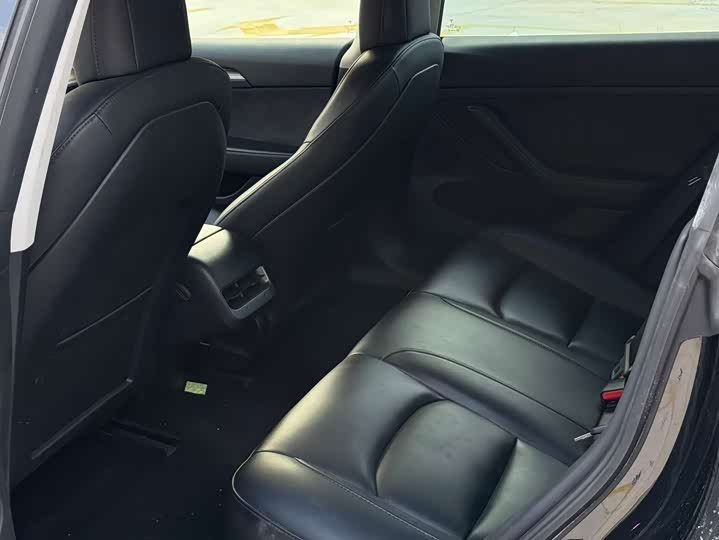 Model 3 2022 RWD - zdjęcie 16
