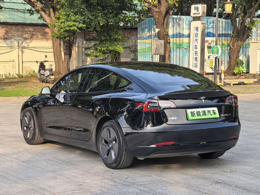 Model 3 2022 RWD - zdjęcie 17