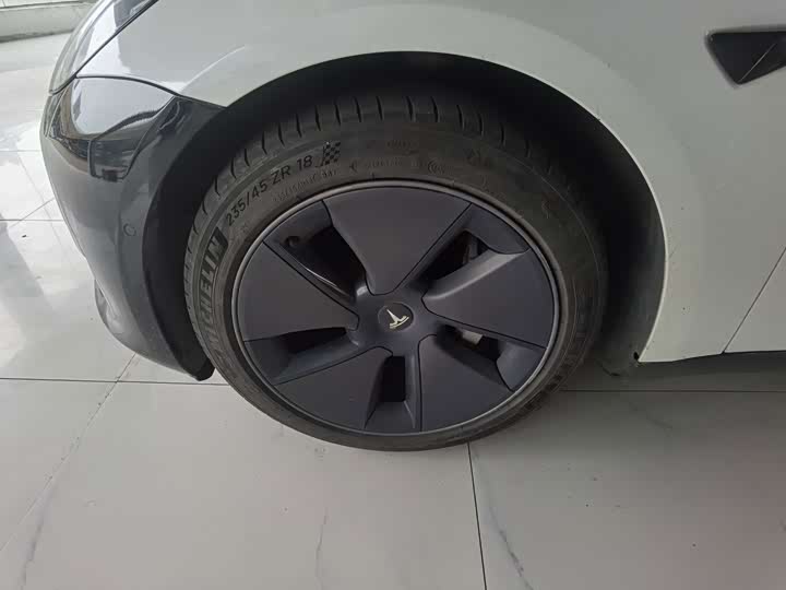 Model 3 2022 RWD - zdjęcie 18