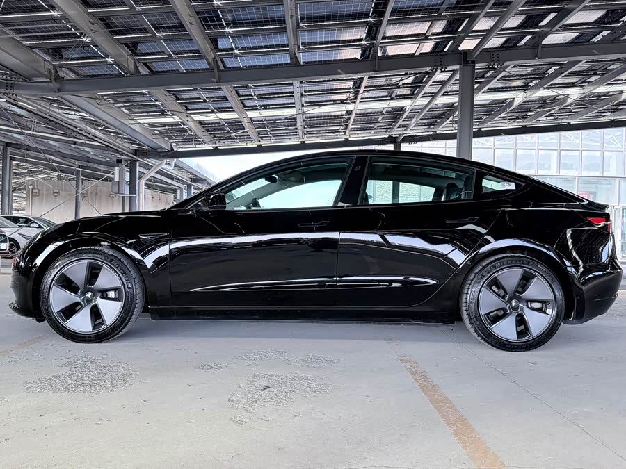 Model 3 2022 RWD - zdjęcie 4