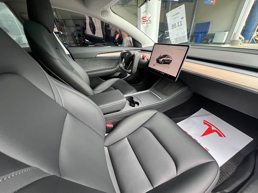 Model 3 2022 RWD - zdjęcie 9