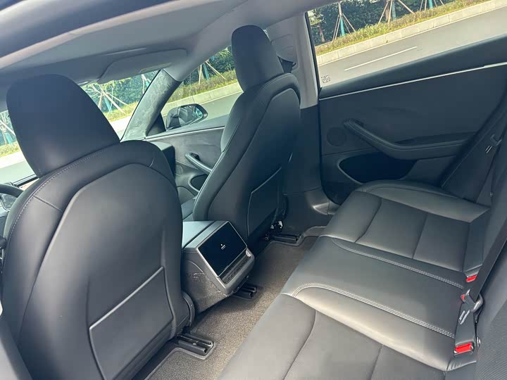 Model 3 2023 Long Range AWD - zdjęcie 16
