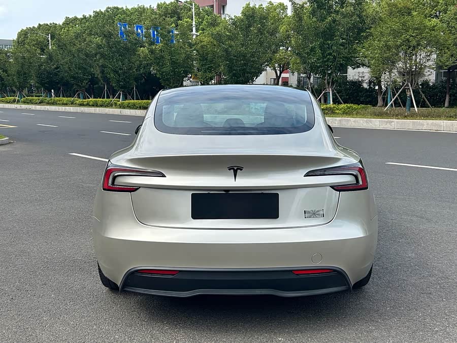 Model 3 2023 Long Range AWD - zdjęcie 4