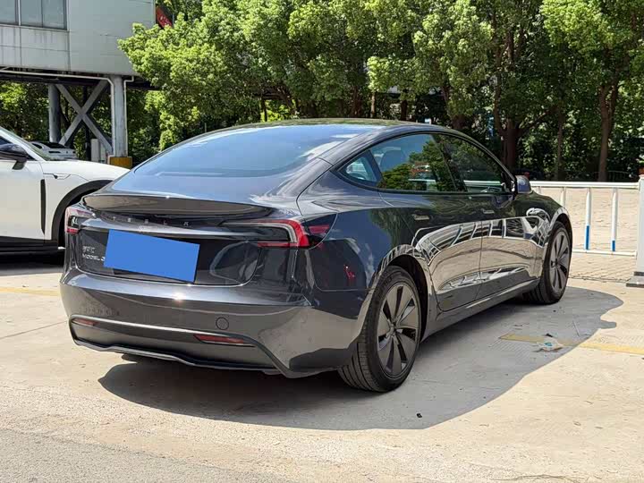 Model 3 2023 RWD - zdjęcie 16