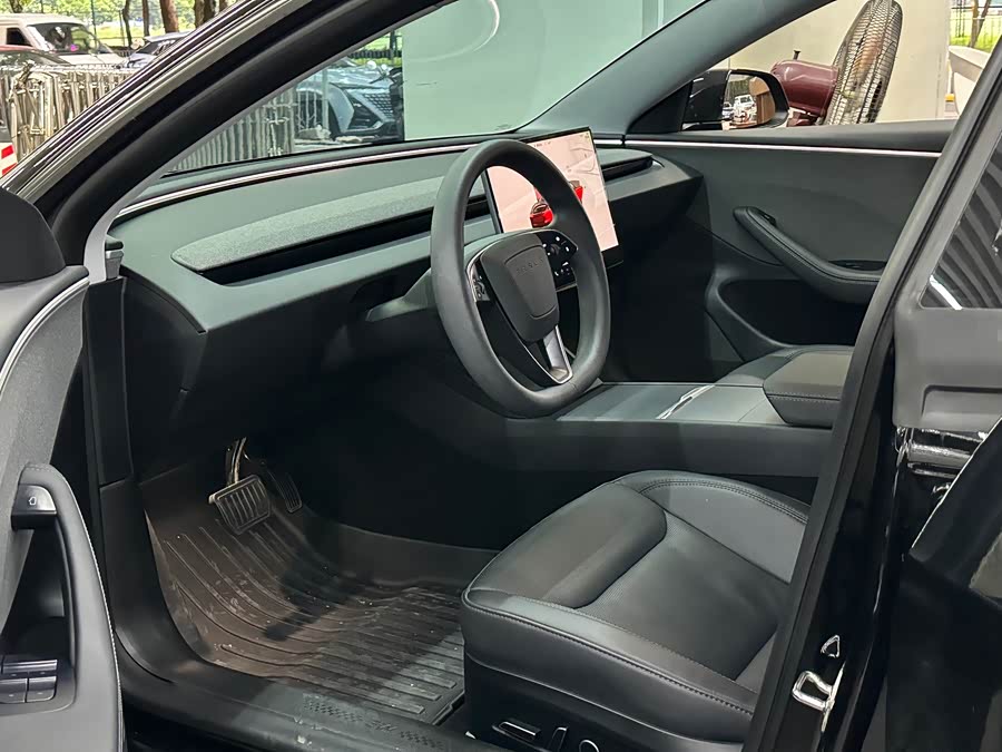Model 3 2023 RWD - zdjęcie 4
