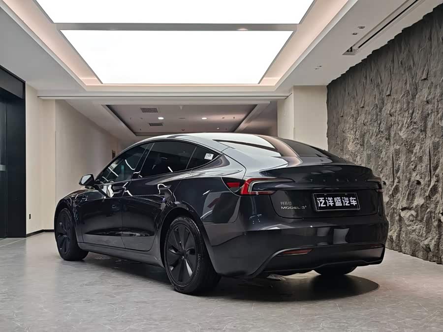 Model 3 2025 RWD - zdjęcie 19