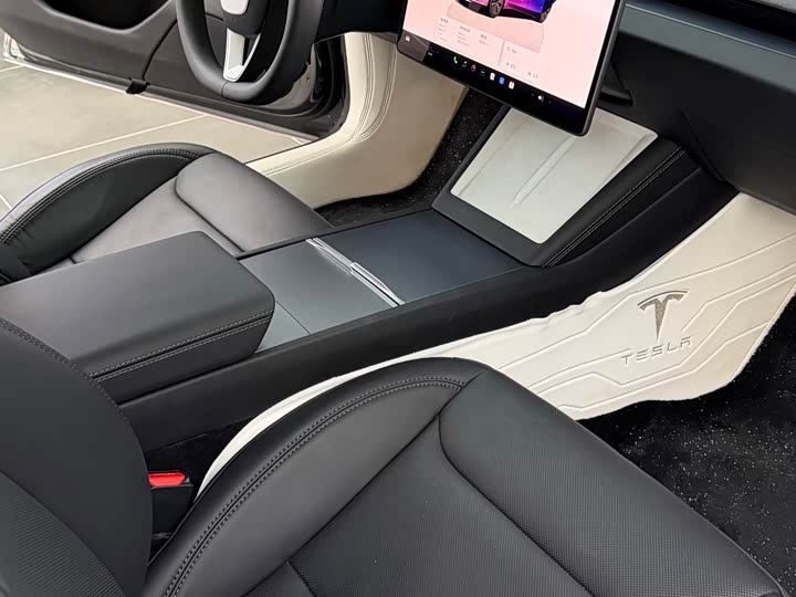 Model 3 2025 RWD - zdjęcie 20