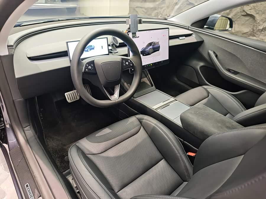 Model 3 2025 RWD - zdjęcie 6