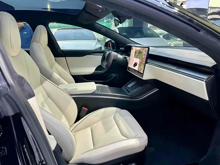 Model S 2023 3-Motor AWD Plaid - zdjęcie 11