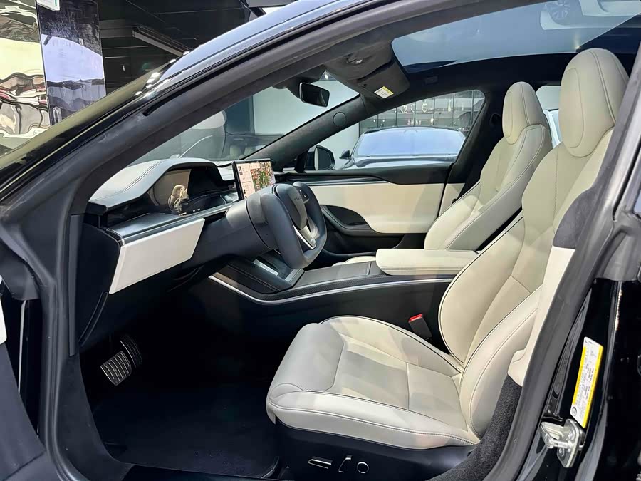 Model S 2023 3-Motor AWD Plaid - zdjęcie 5
