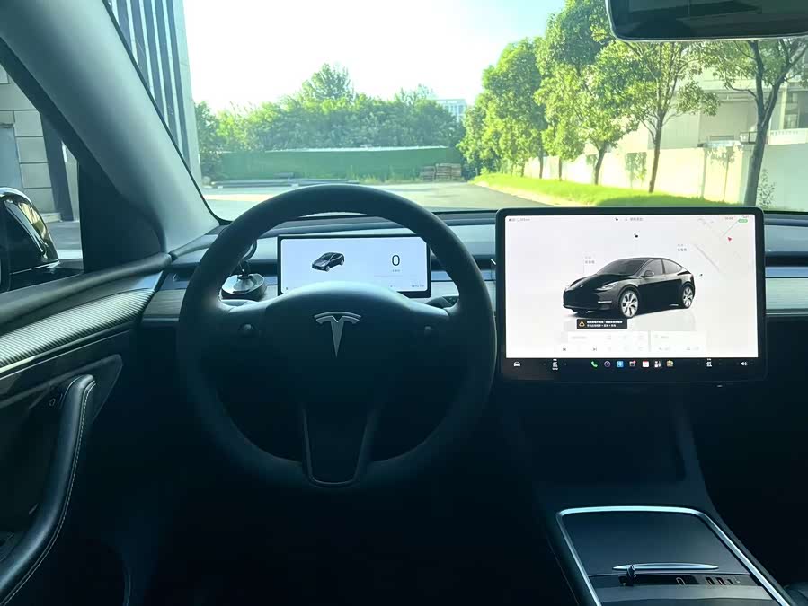 Model Y 2022 Facelift RWD - zdjęcie 13