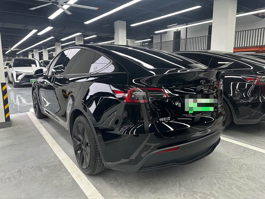 Model Y 2022 Facelift RWD - zdjęcie 16
