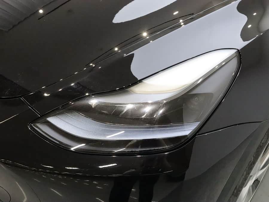 Model Y 2022 Facelift RWD - zdjęcie 17