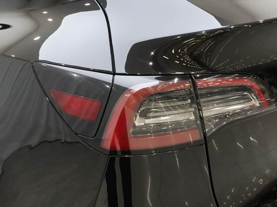 Model Y 2022 Facelift RWD - zdjęcie 18