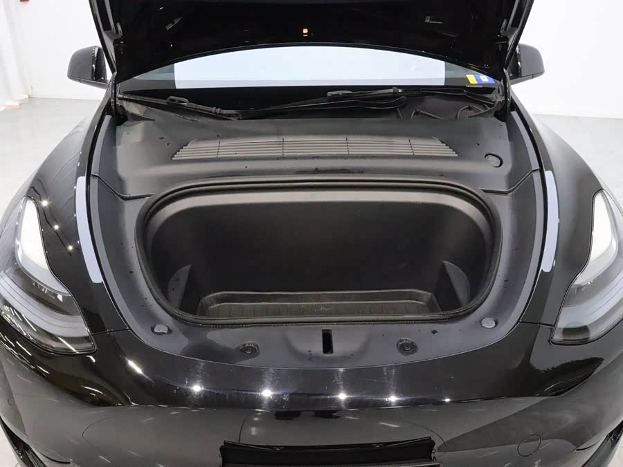 Model Y 2022 Facelift RWD - zdjęcie 19