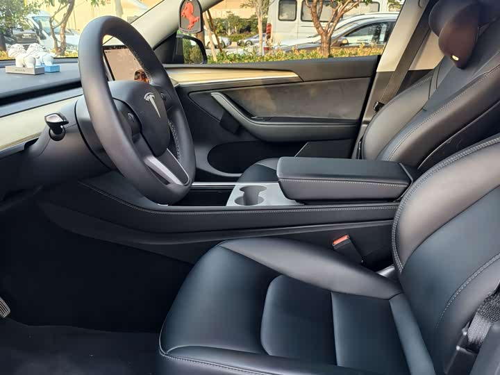Model Y 2022 Facelift RWD - zdjęcie 19