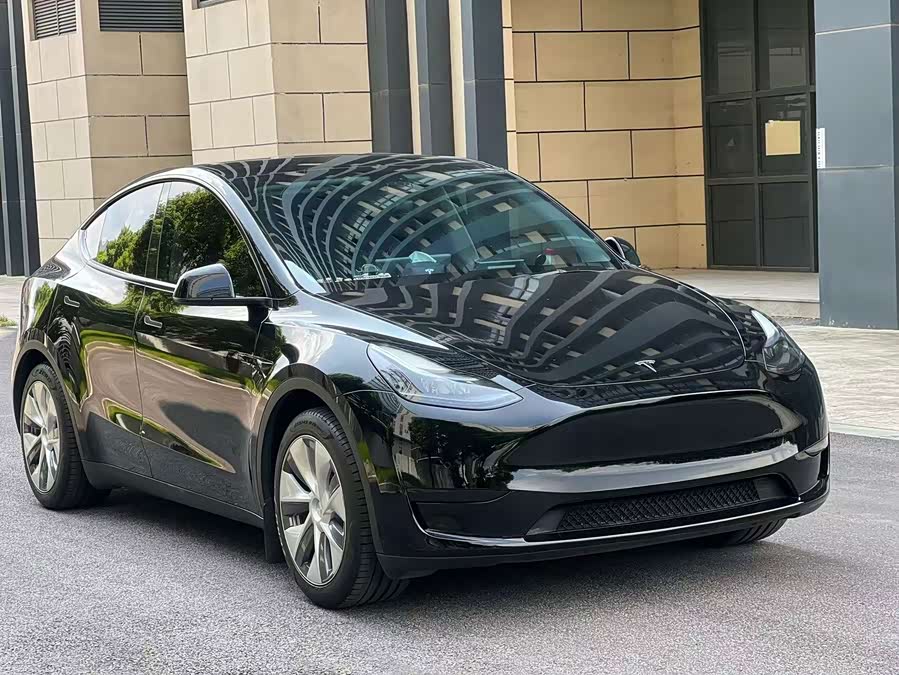 Model Y 2022 Facelift RWD - zdjęcie 3