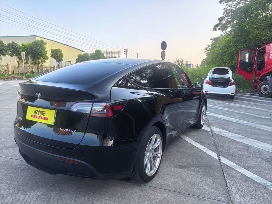 Model Y 2022 Facelift RWD - zdjęcie 5