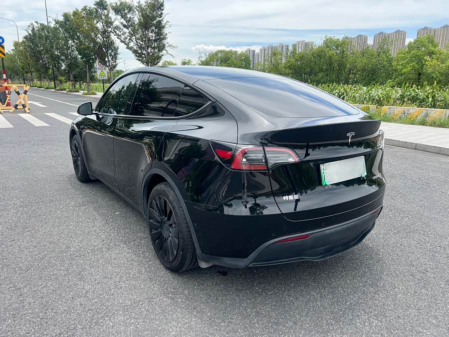 Model Y 2022 Facelift RWD - zdjęcie 6