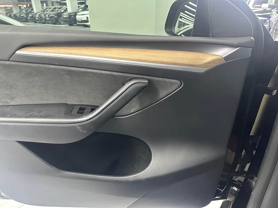 Model Y 2022 Facelift RWD - zdjęcie 7