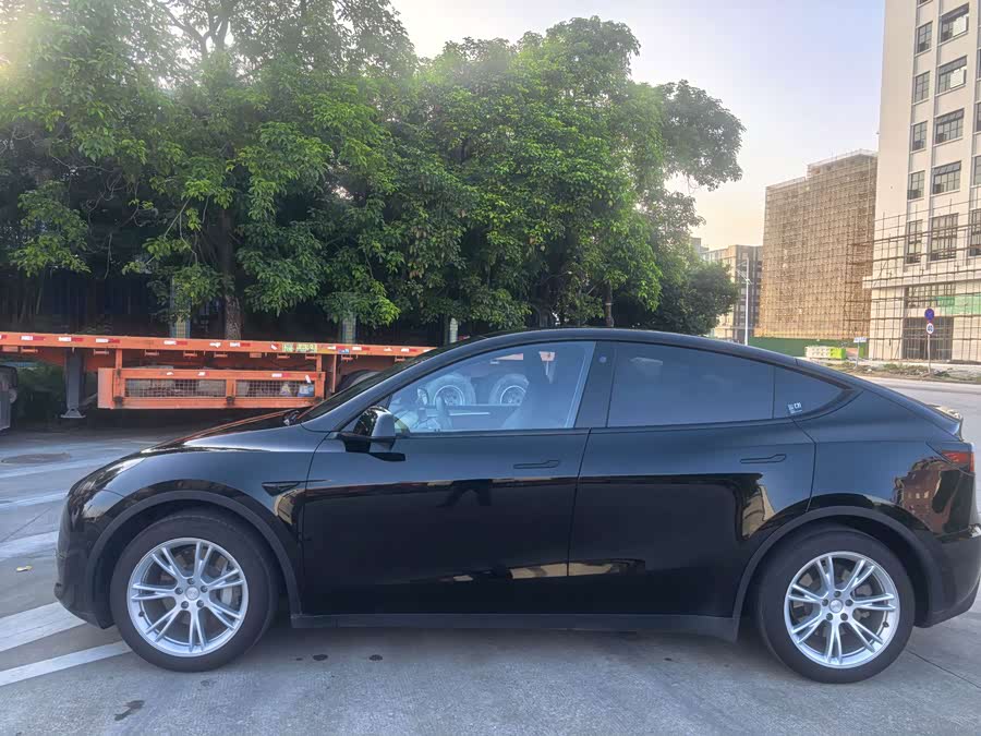 Model Y 2022 Facelift RWD - zdjęcie 8