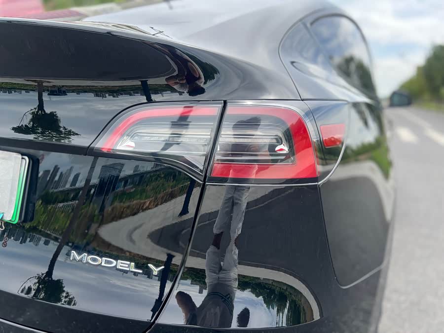 Model Y 2022 Facelift RWD - zdjęcie 10
