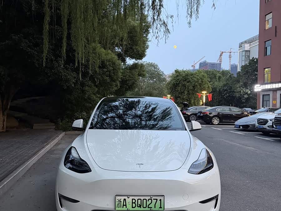 Model Y 2023 Long Range AWD - zdjęcie 2