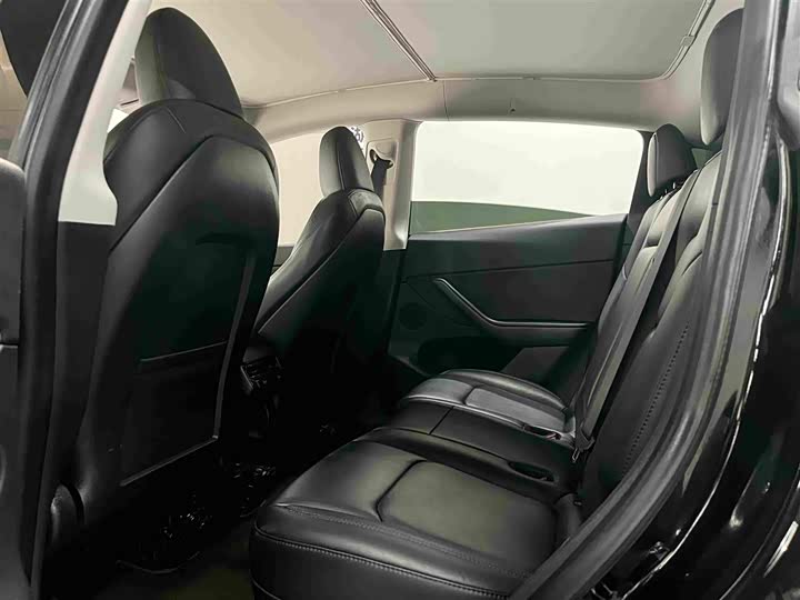 Model Y 2023 Rear-Wheel Drive Version - zdjęcie 17
