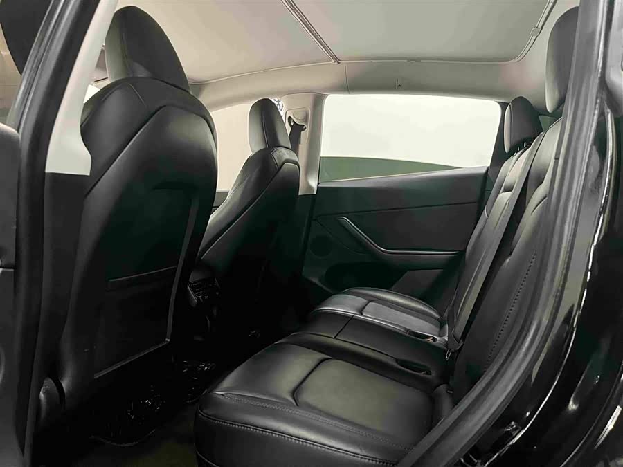 Model Y 2023 Rear-Wheel Drive Version - zdjęcie 5