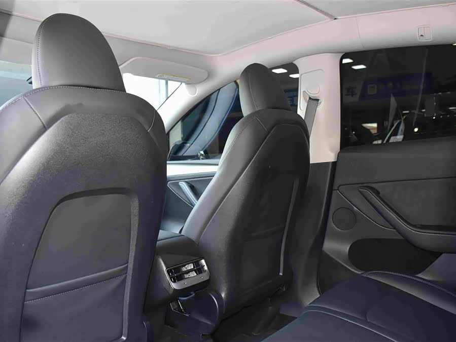 Model Y 2023 Rear-Wheel Drive Version - zdjęcie 10