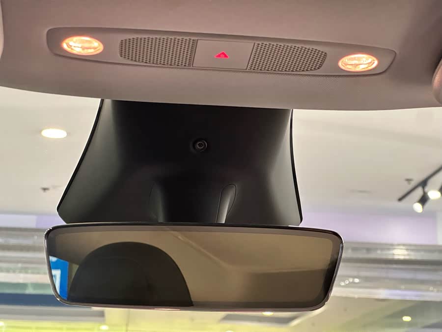 Model Y 2024 Long Range All-Wheel Drive Version - zdjęcie 13
