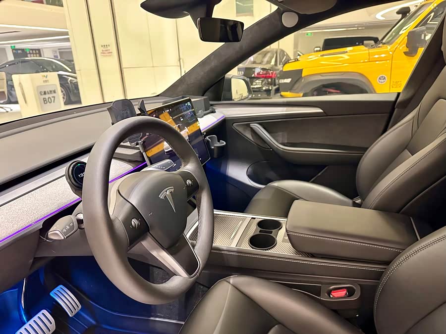 Model Y 2024 Performance - zdjęcie 9