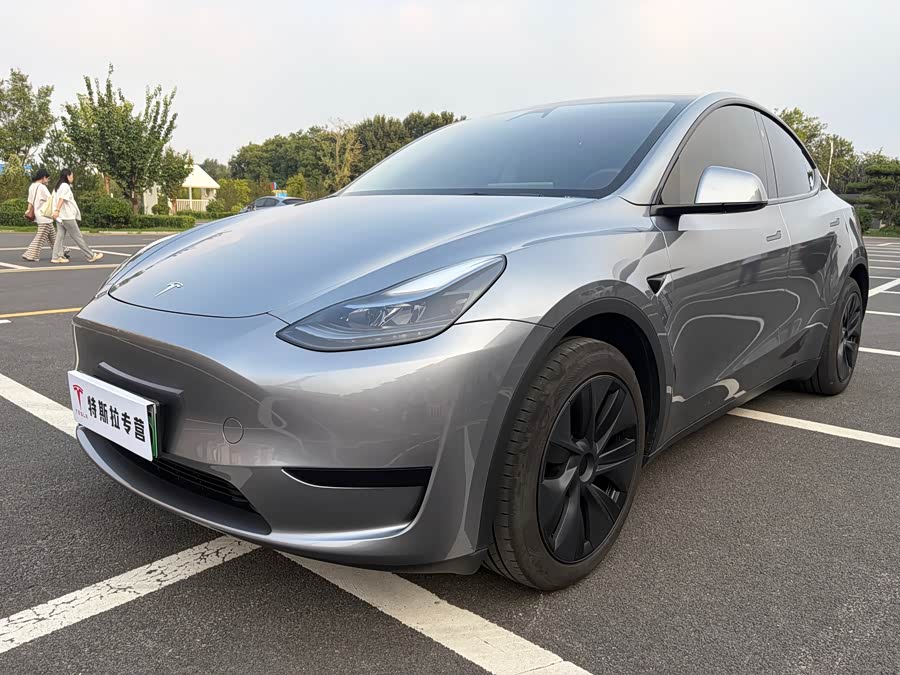 Model Y 2024 RWD - zdjęcie 1