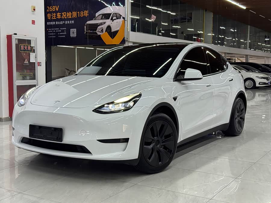 Model Y 2024 RWD - zdjęcie 1