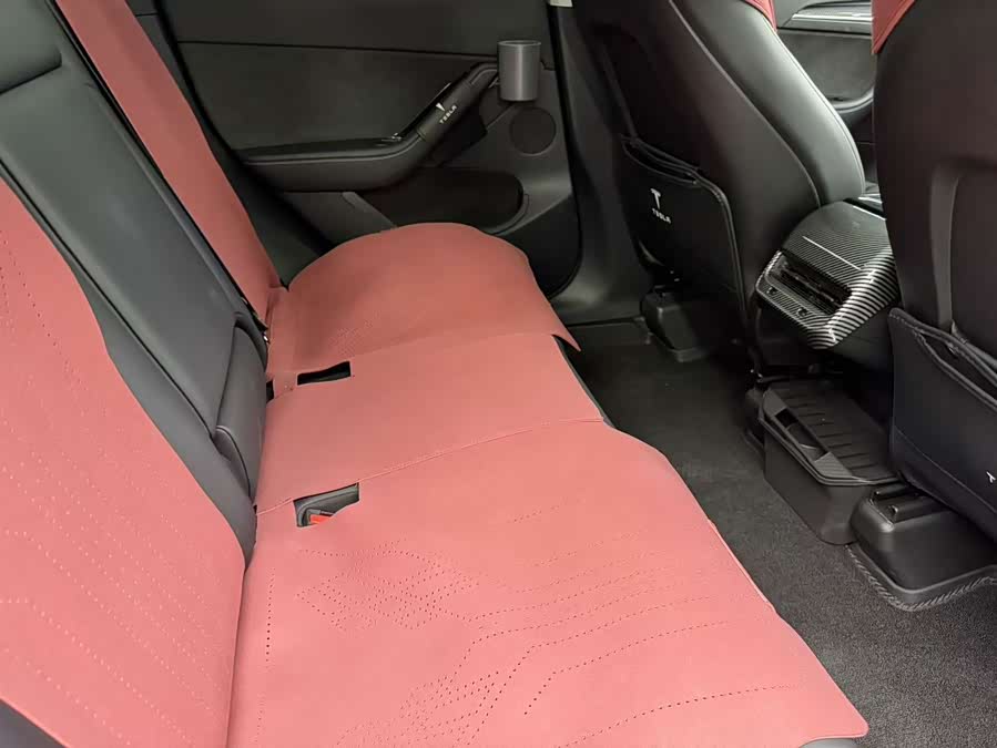 Model Y 2024 RWD - zdjęcie 12