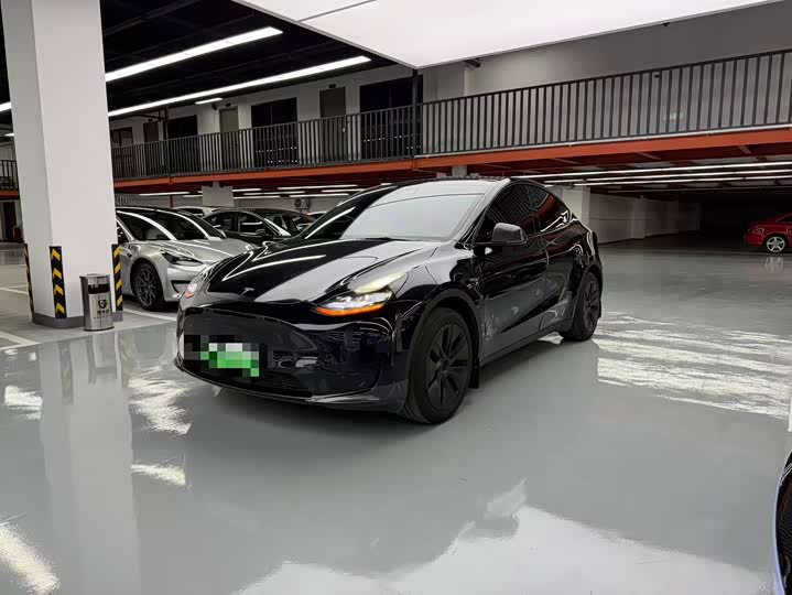 Model Y 2024 RWD - zdjęcie 17