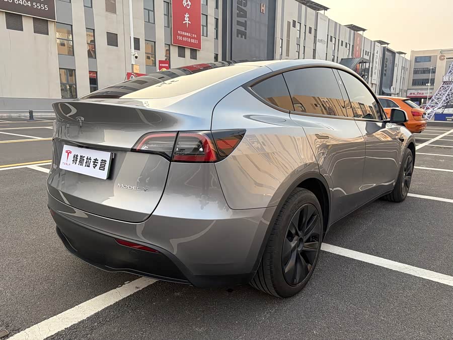 Model Y 2024 RWD - zdjęcie 6