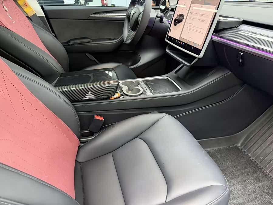 Model Y 2024 RWD - zdjęcie 7