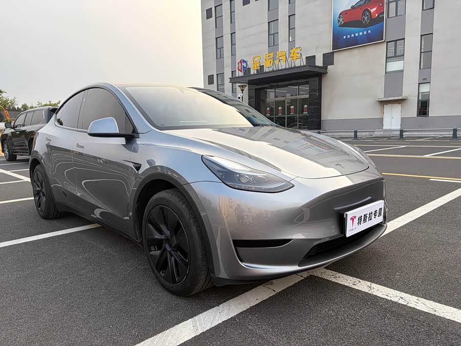 Model Y 2024 RWD - zdjęcie 8