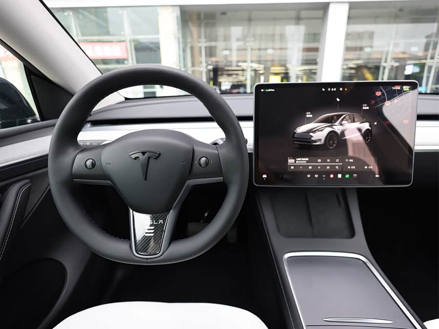 Model Y 2024 RWD - zdjęcie 10