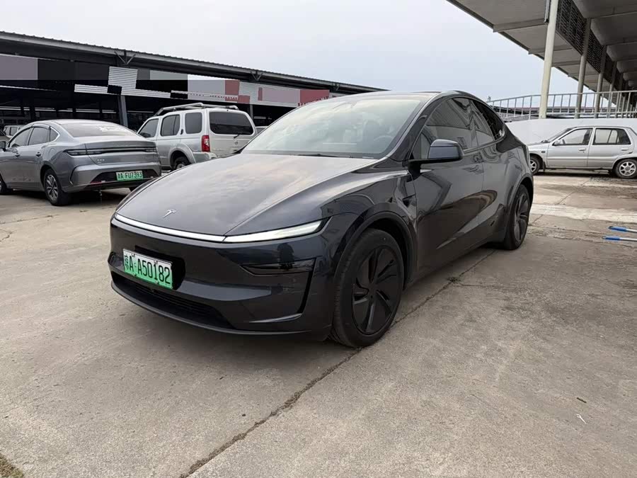 Model Y 2025 RWD First Edition - zdjęcie 1