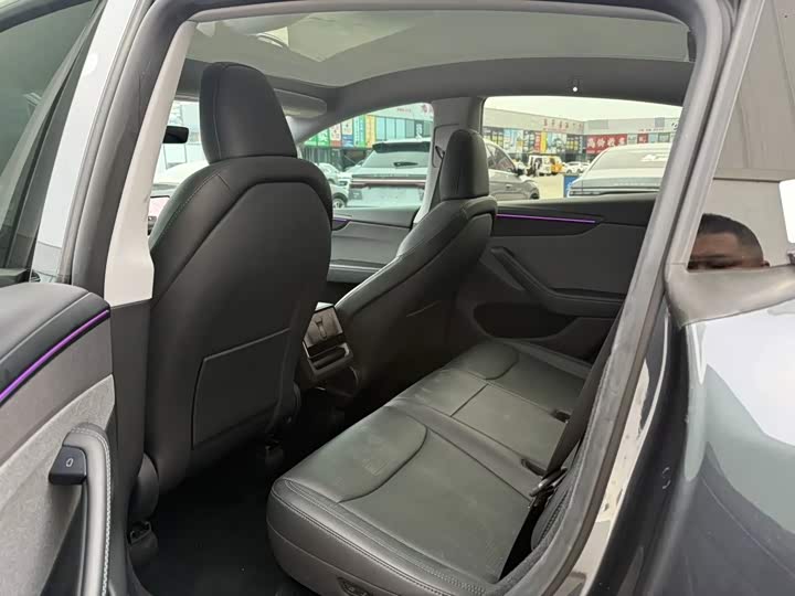 Model Y 2025 RWD First Edition - zdjęcie 8