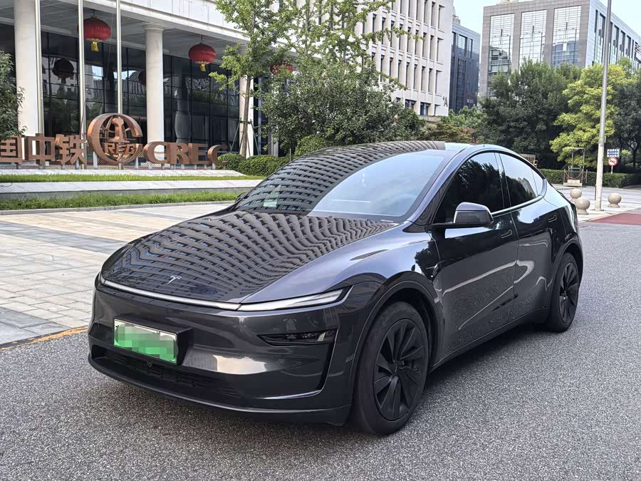 Model Y 2025 RWD - zdjęcie 1