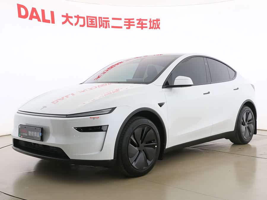 Model Y 2025 RWD - zdjęcie 1