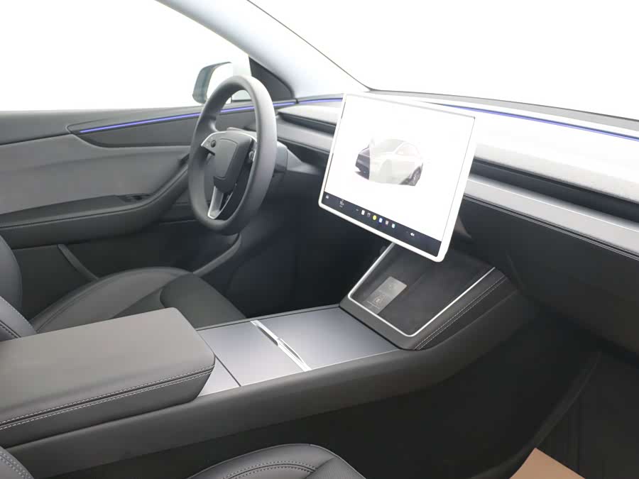 Model Y 2025 RWD - zdjęcie 16