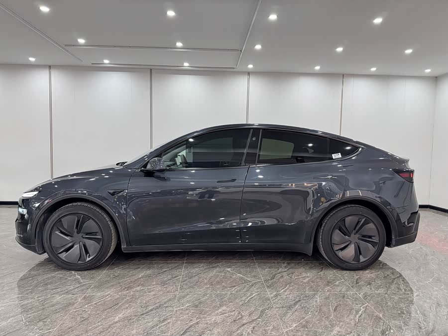 Model Y 2025 RWD - zdjęcie 4