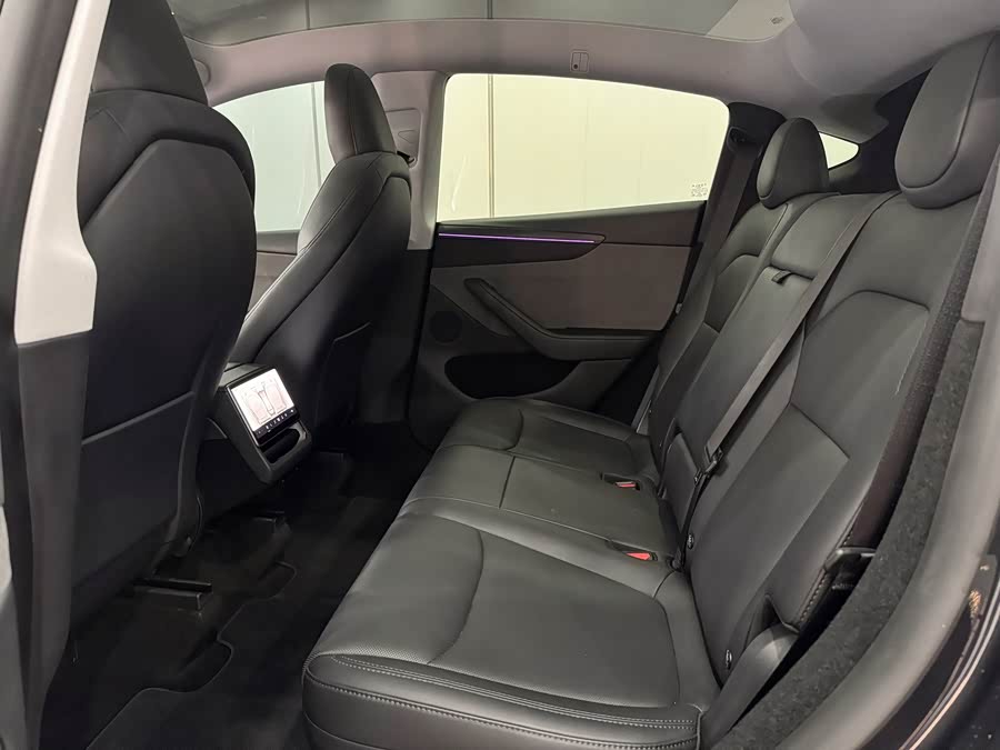 Model Y 2025 RWD - zdjęcie 6