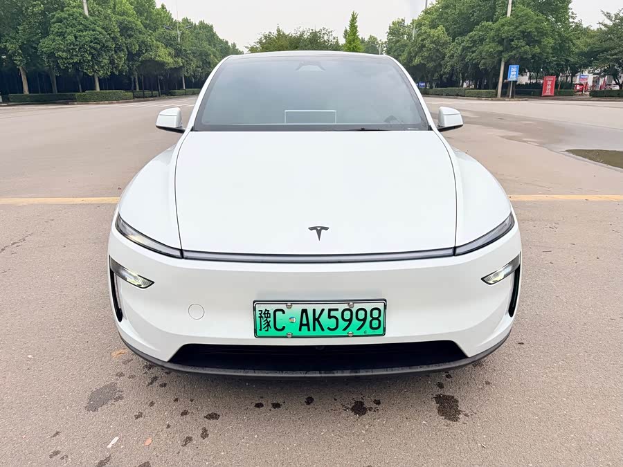 Model Y 2026 Rear Wheel Drive - zdjęcie 2