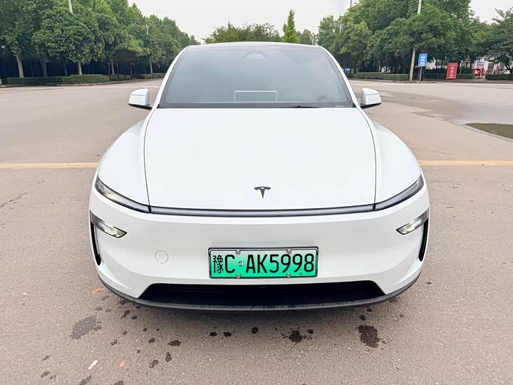 Model Y 2026 Rear Wheel Drive - zdjęcie 11